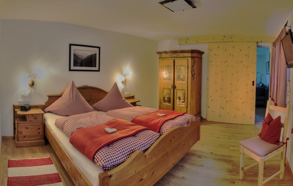 Gastehaus Alpengruss Hotel Wallgau Buitenkant foto